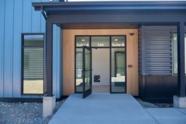 104B Wandering Way