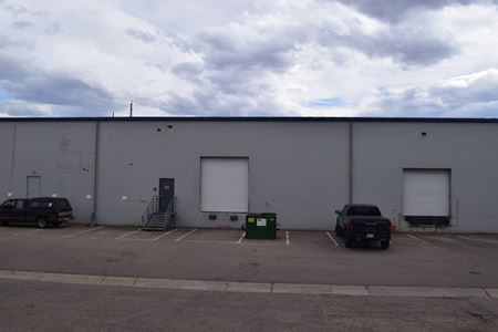15,360 SF distribution warehouse - ENGLEWOOD