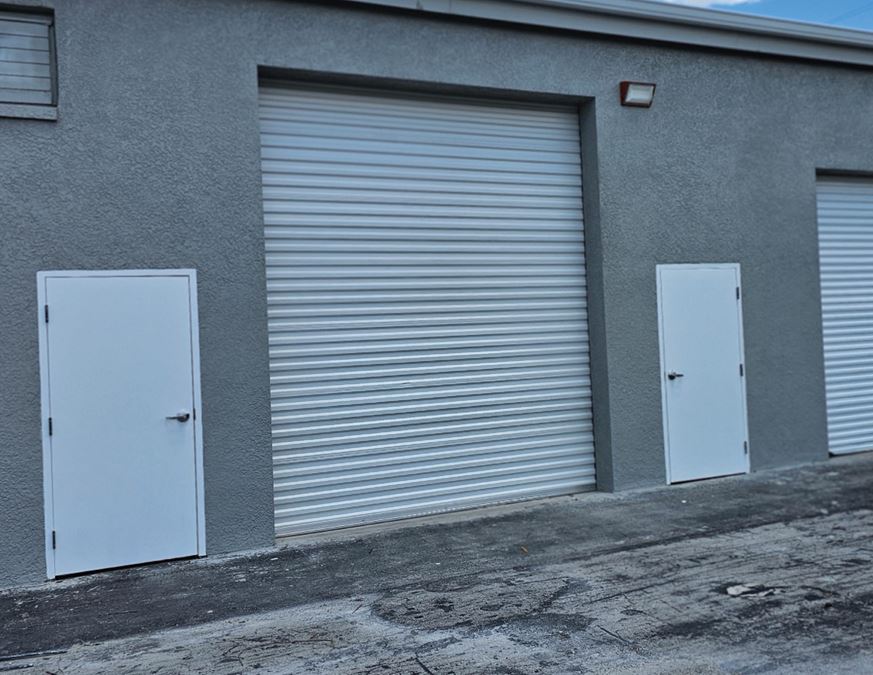 Flex Space with Outdoor Storage Available For Lease