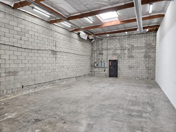 326 El Bonito Ave