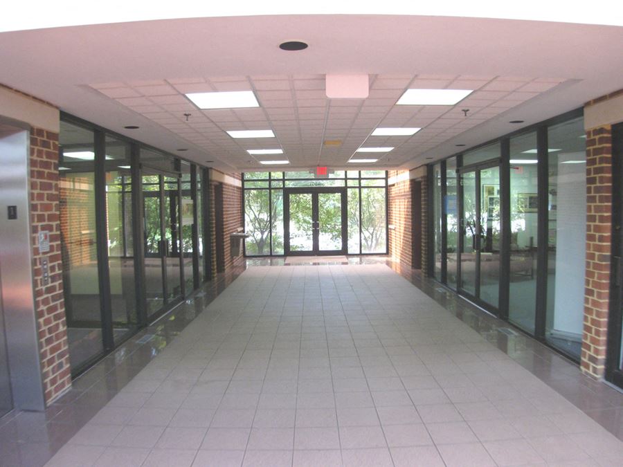 4801 Hermitage Road 4801 Hermitage Rd., Richmond, VA 23227 Point2