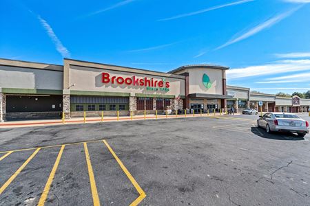 Retail space for Rent at 3000 North Market Street in Shreveport