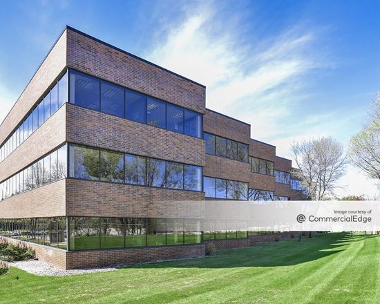 Long Lake Executive Center