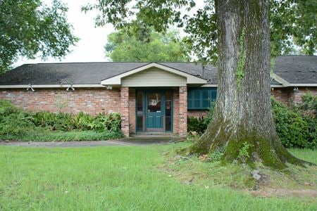 Photo of commercial space at 16044 Tiger Bend Rd in Baton Rouge