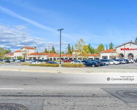 Retail space for Rent at 23335 Mulholland Drive in Woodland Hills