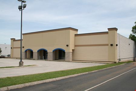 Photo of commercial space at 2622 Scottsville Road in Bowling Green