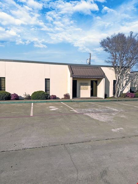 Industrial space for Rent at 10990 Switzer Avenue in Dallas