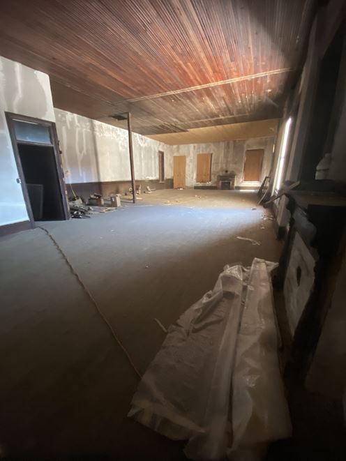 116 Courthouse Square - Upstairs