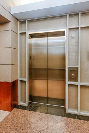 Herndon Square Office Space for Lease