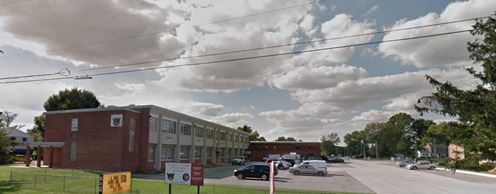 School: 801 N DuPont Highway