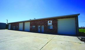 807 Tradesmens Park Loop