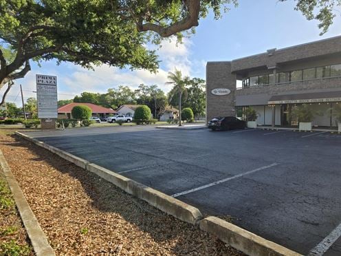 Prima Plaza