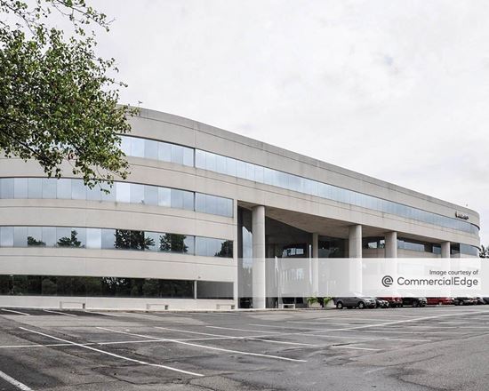 395 North Service Road
