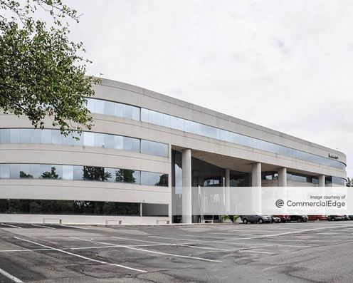 395 North Service Road