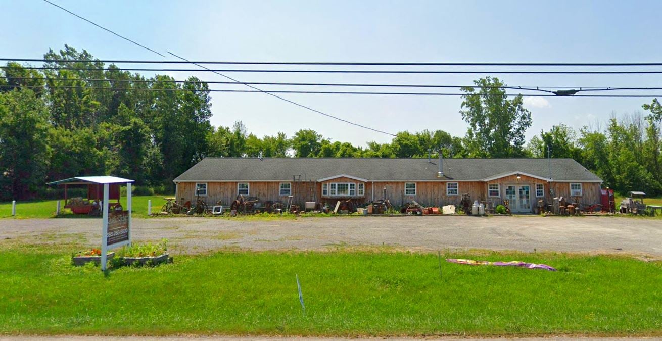 14462 Ridge Rd W - 3,600+/- SF Retail Space