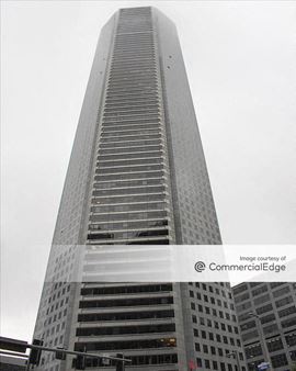 600 Travis St