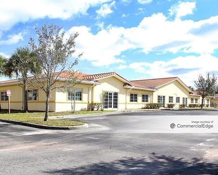 Office space for Rent at 7960 Forest City Road in Orlando