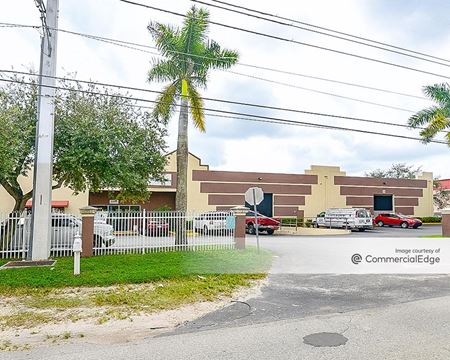 Industrial space for Rent at 2260 West 76th Street in Hialeah