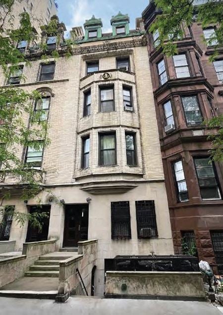 Multi-Family space for Sale at 8 West 87th Street in New York