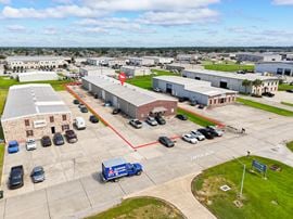 NN-Leased ±12,500 SF Office / Warehouse
