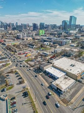 1811 Charlotte Ave For Lease
