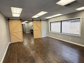 Retail End-cap on Merrimon Ave
