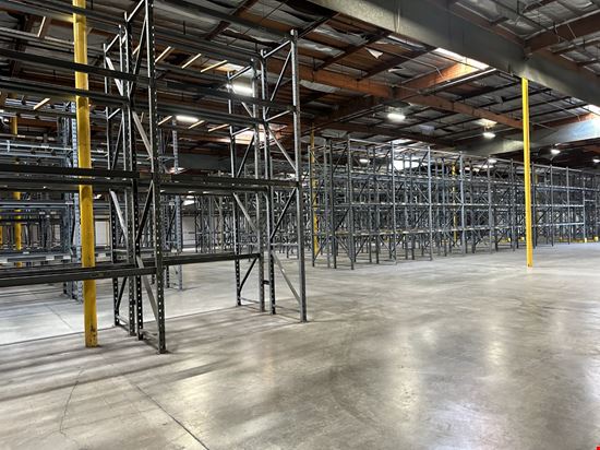 1552 - Compton Warehouse