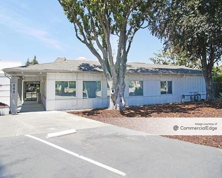Photo of commercial space at 555 Mowry Avenue in Fremont