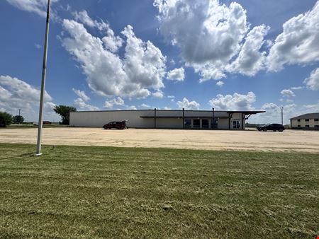 Industrial space for Rent at 1450 N 2nd St in Cherokee