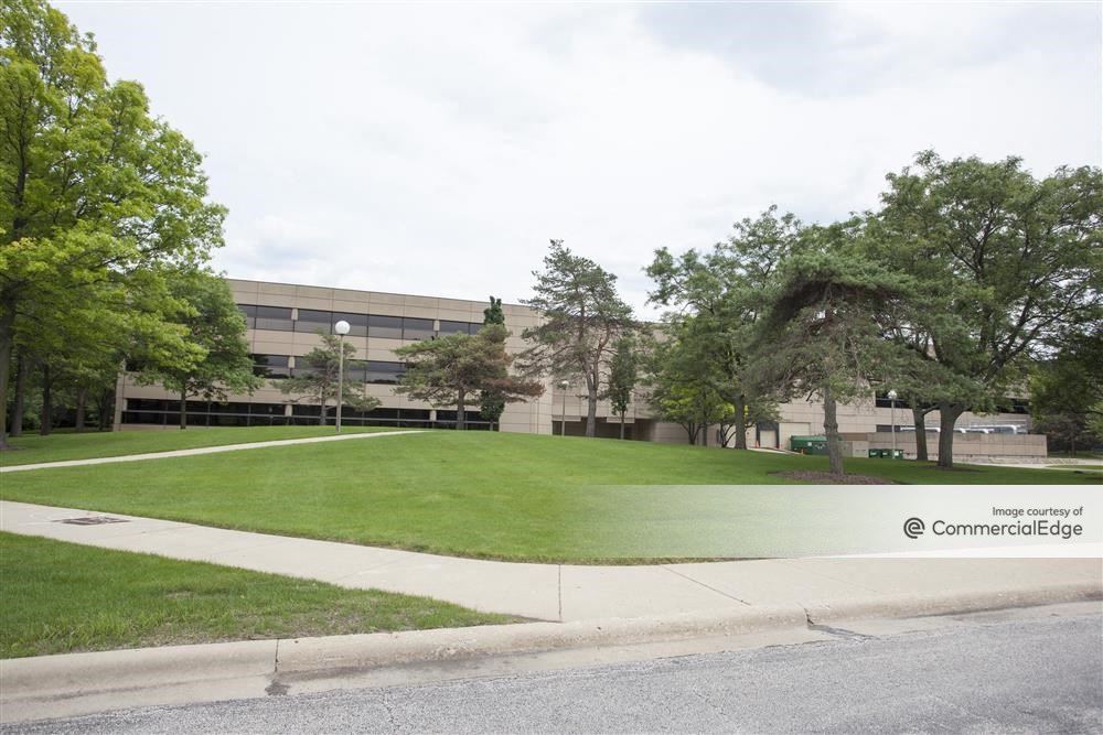 4 Corporate Drive, Lake Zurich office Space For Lease