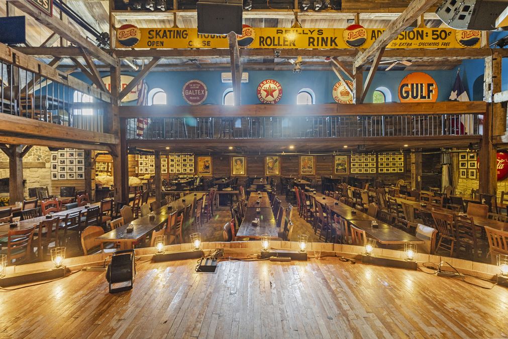 Dosey Doe Big Barn – Premier Live Music Venue & Culinary Destination in The Woodlands, TX