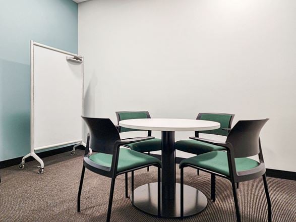 Regus - Burnaby - Solo District