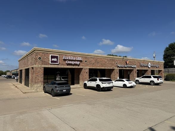 RETAIL/OFFICE UNITS FOR LEASE IN NIXA