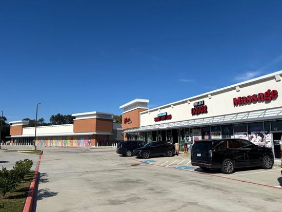 Magnolia Plaza