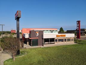 Hooters College Station