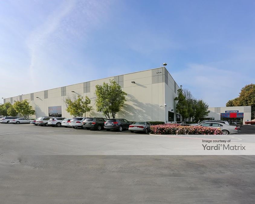 380 Fairview Way 380 Fairview Way Industrial Building