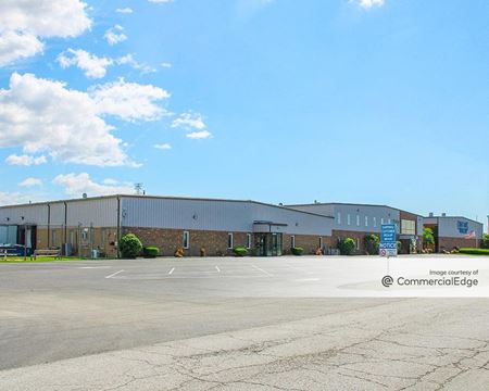 Photo of commercial space at 30499 Tracy Road in Walbridge