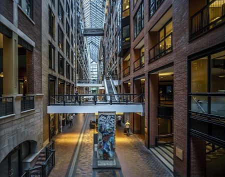 Other space for Rent at 747 Square-Victoria Street  in Montreal