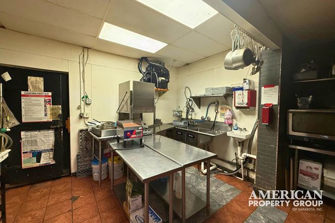 US-41 Freestanding Restaurant / Retail Opportunity