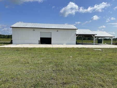 Photo of commercial space at 24385 NE 171st Trail in Raiford