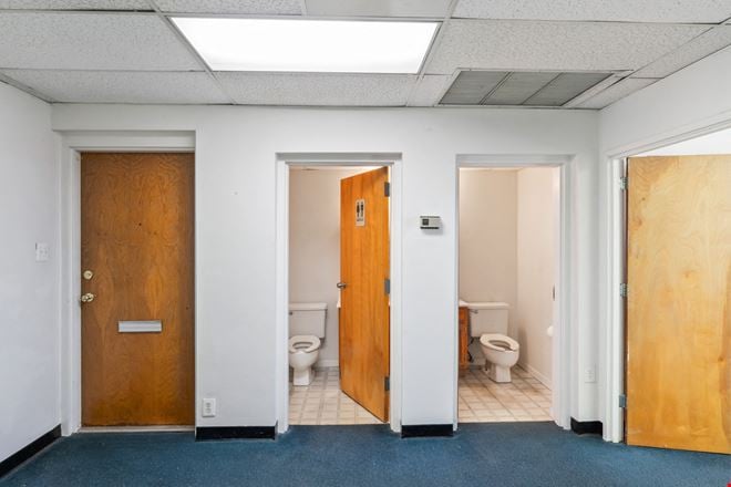 1,274 SF Office Condominium for Sale in Fairfax City