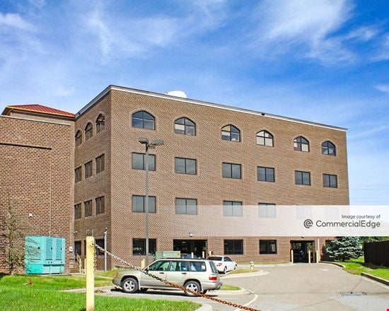 Creekwood Corporate Center