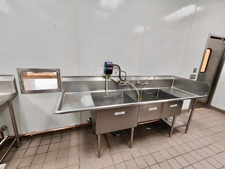 103      Space Photo Gallery 11