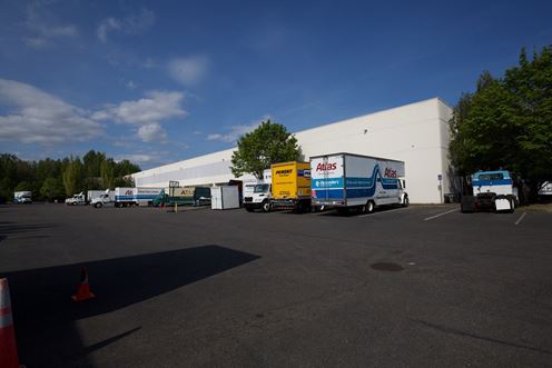 17948 NE Riverside Pkwy, Portland, OR 97230