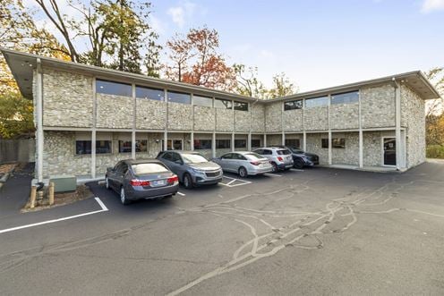 Woodland Business Center