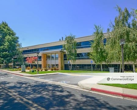Ellinwood Corporate Center - Pleasant Hill