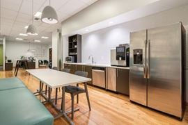 Regus - Elk Grove