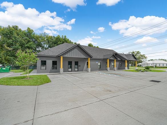 Clubhouse Road Office/Retail Space