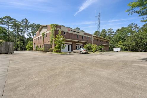 300 Ashland Way