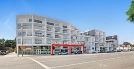 11800 Santa Monica Blvd